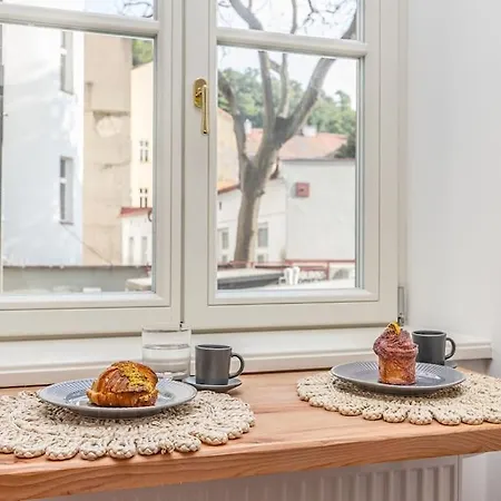 Cozy Quiet New In Karlin Square Apartman Prága