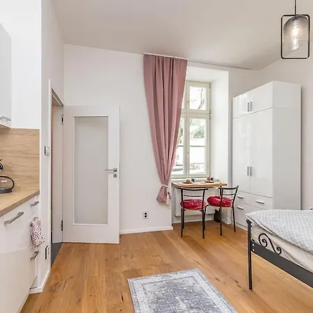 Apartman Cozy Quiet New In Karlin Square